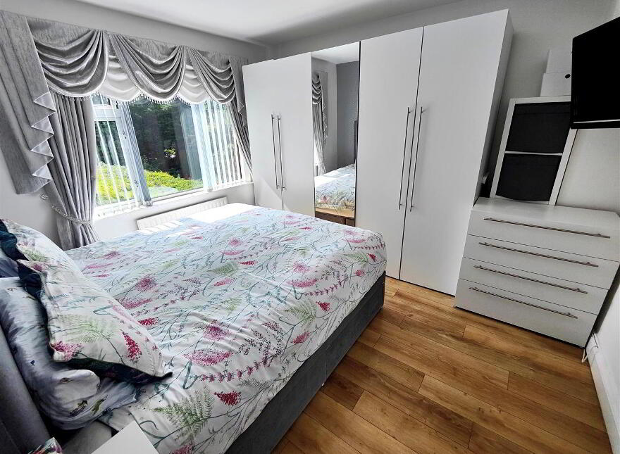 15 Alexandra Gardens, Belfast, BT15 3LJ