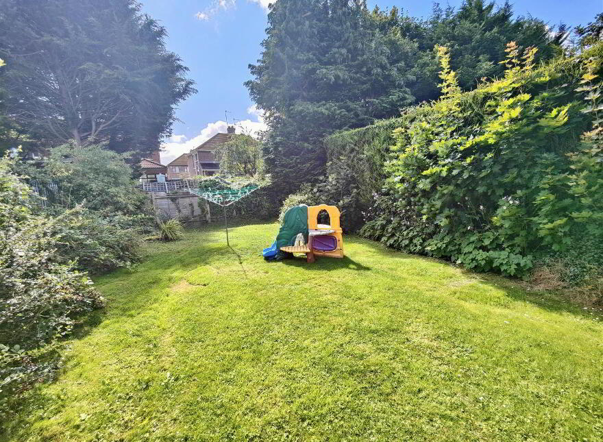15 Alexandra Gardens, Belfast, BT15 3LJ