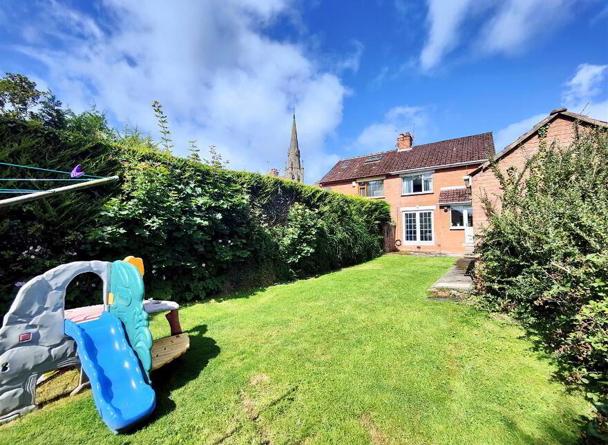 15 Alexandra Gardens, Belfast, BT15 3LJ