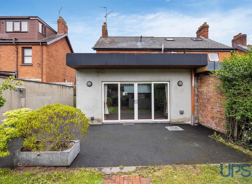 50 Norfolk Drive, Glen Road, Belfast, BT11 8AF