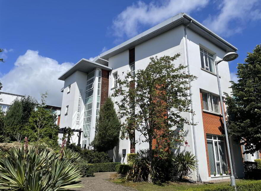 Apt 40, 12 Old Brewery Lane, Glen Road, Belfast, BT11 8QY photo