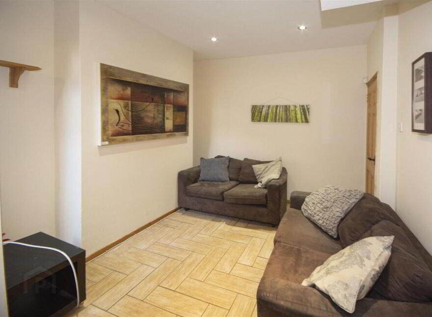 32 Jerusalem Street, Belfast, BT7 1QN