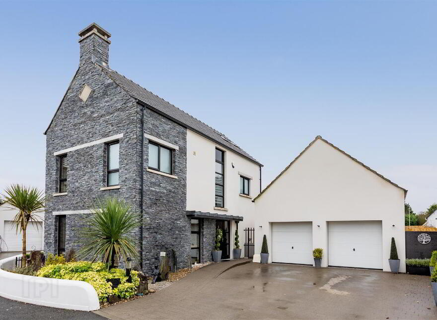 3 The Halls, Templepatrick, BT39 0FF photo