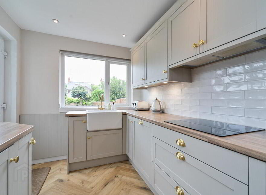 388 Castlereagh Road, Belfast, BT5 6AE