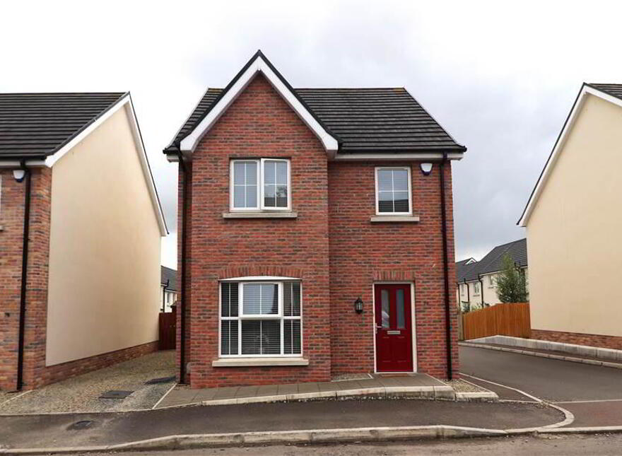 78 Ayrshire Gardens, Brokerstown Road, Lisburn, BT28 2EL photo