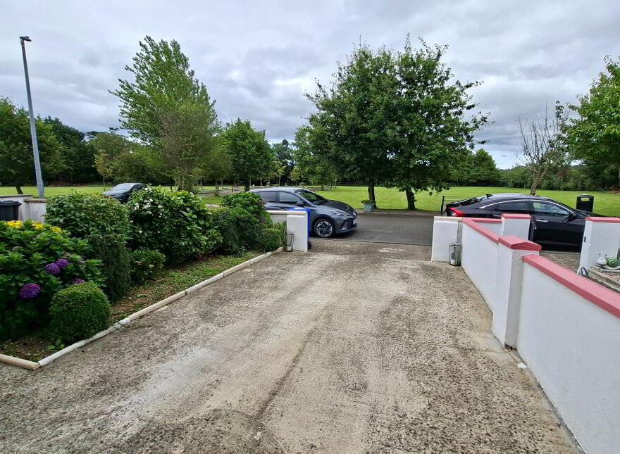 29 Ounavarra Park, Ballycanew, Gorey, Y25V228