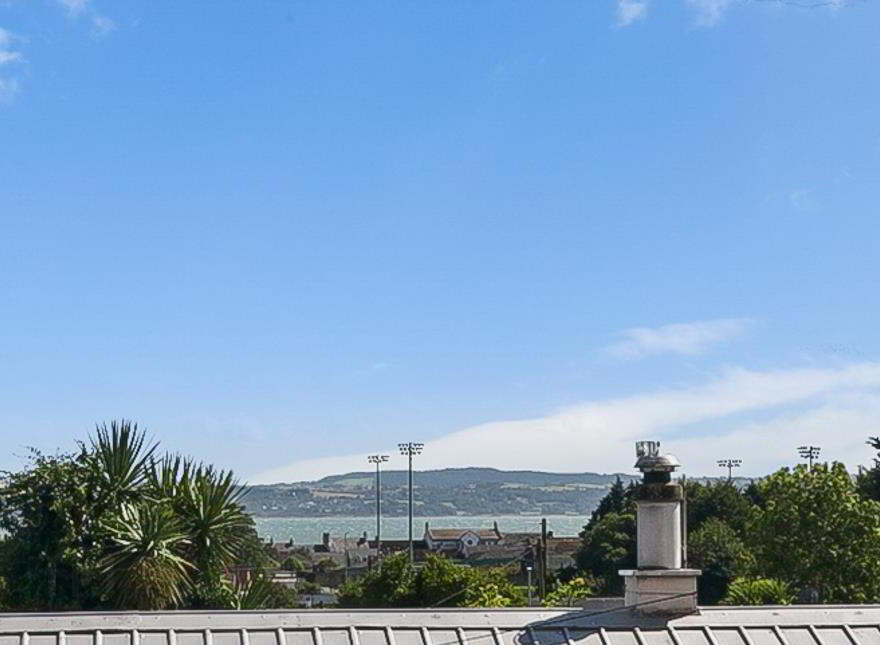 12 Fairymount Terrace, Carrickfergus, BT38 7HN