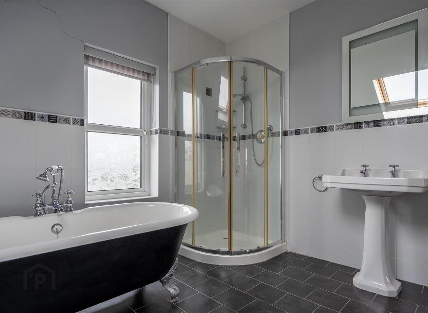99 Demesne Road, Ballynahinch, BT24 8NS