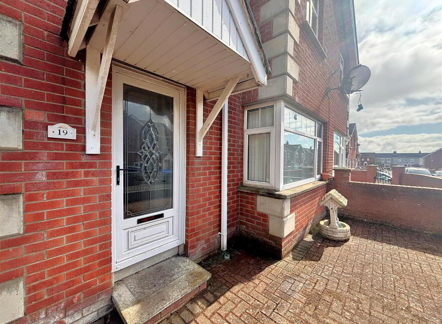 19 Ambleside Court, Belfast, BT13 1QU