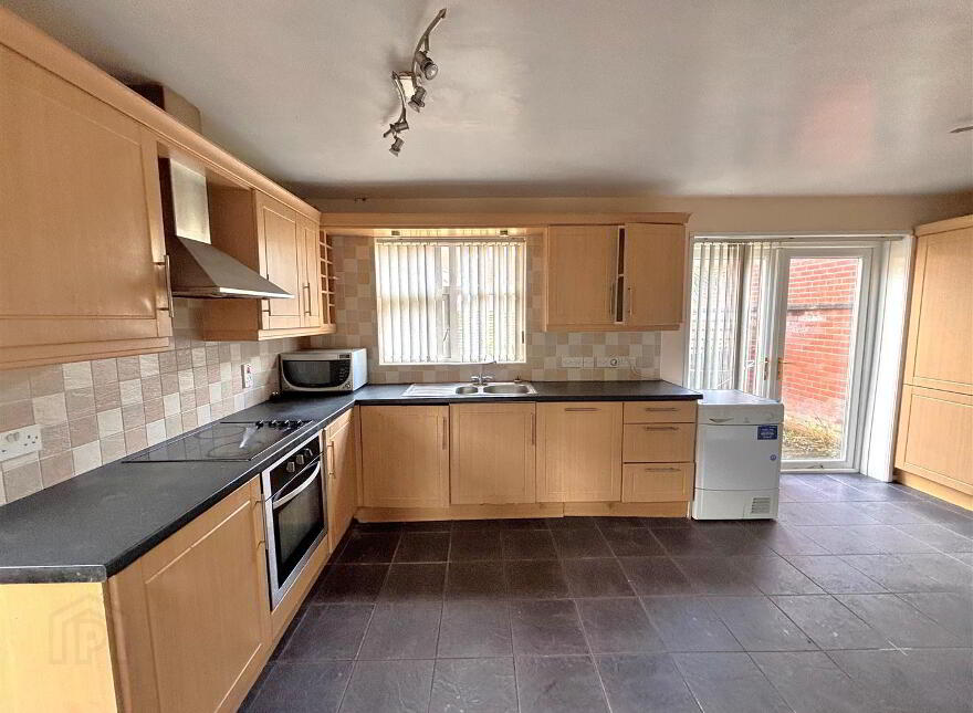 19 Ambleside Court, Belfast, BT13 1QU