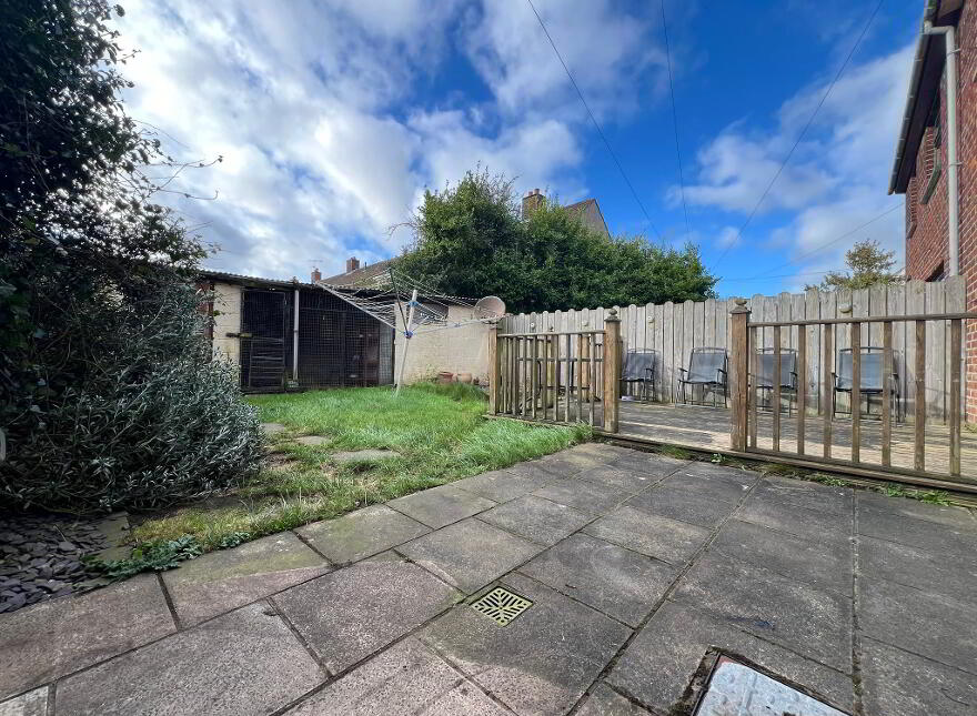 102 Sunnylands Avenue, Carrickfergus, BT38 8JT
