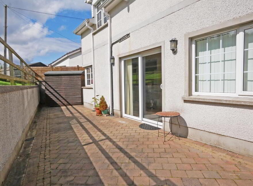 10 Annavale Avenue, Carryduff, Belfast, BT8 8NZ