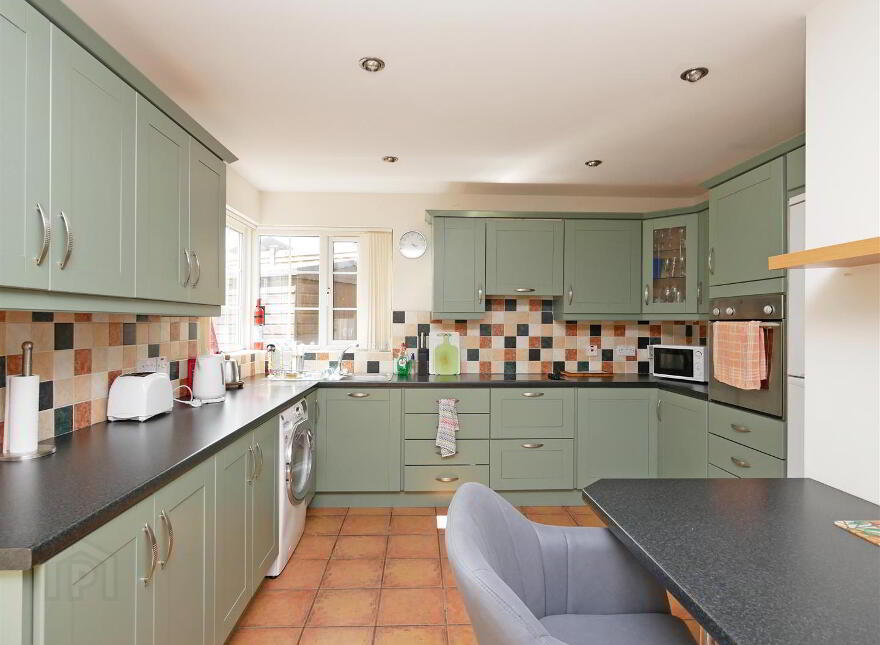 10 Annavale Avenue, Carryduff, Belfast, BT8 8NZ