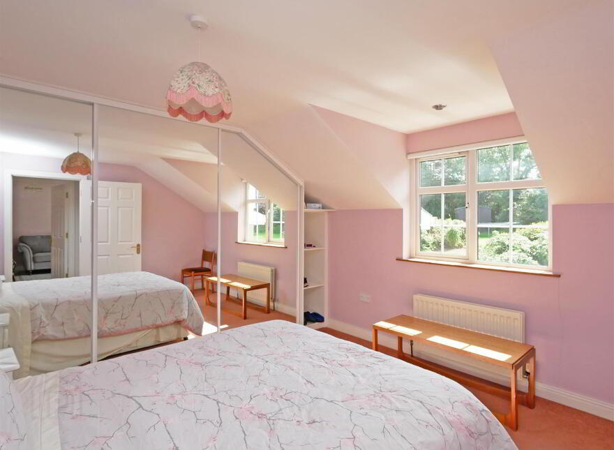 10 Annavale Avenue, Carryduff, Belfast, BT8 8NZ
