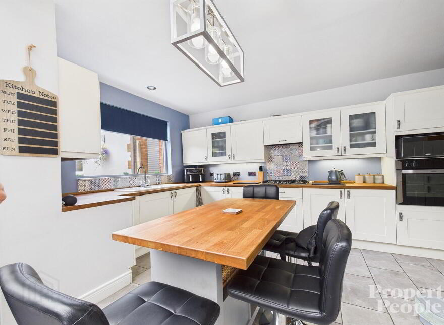 49 Lansdowne Road, Belfast, BT15 4AA