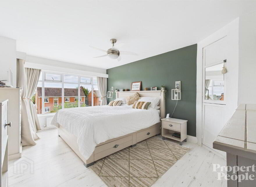 49 Lansdowne Road, Belfast, BT15 4AA