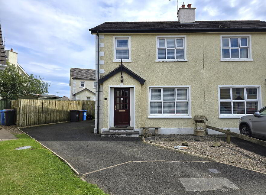 24 Bush Crescent, Bushmills, BT57 8AJ photo