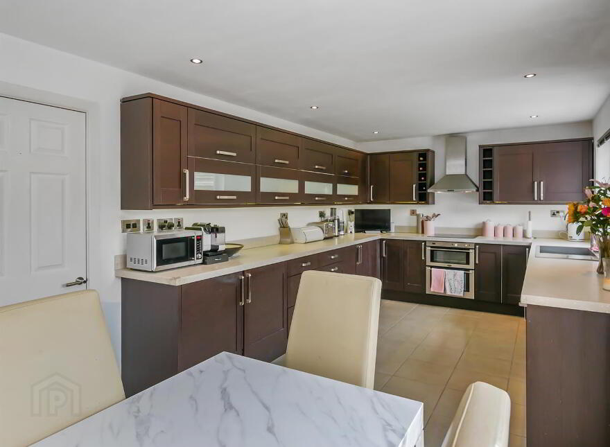 32 Newton Heights, Cairnshill Road, Belfast, BT8 6HA