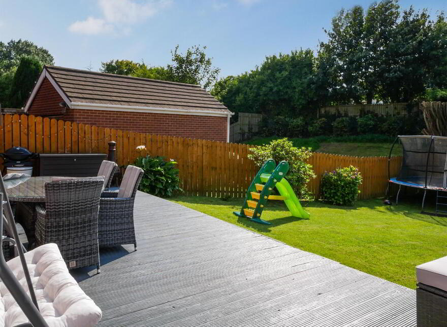 32 Newton Heights, Cairnshill Road, Belfast, BT8 6HA