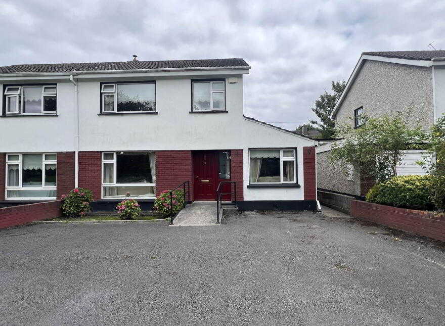 14 Prior Park Green, Clonmel, E91X568