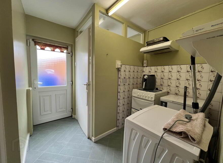 14 Prior Park Green, Clonmel, E91X568