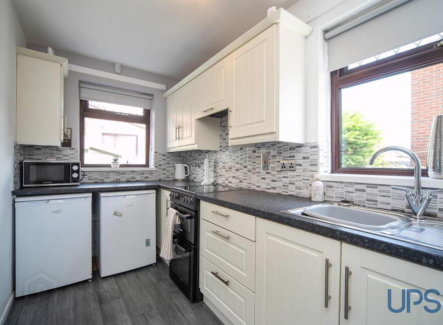 37 Andersonstown Park, Belfast, BT11 8FG