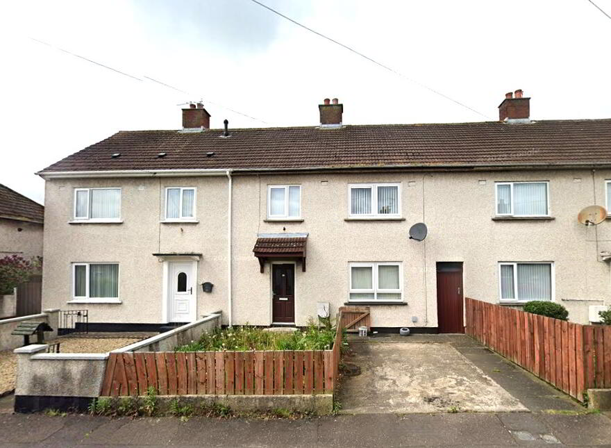 56 Sunningdale Crescent, Carrickfergus, BT38 8LD photo