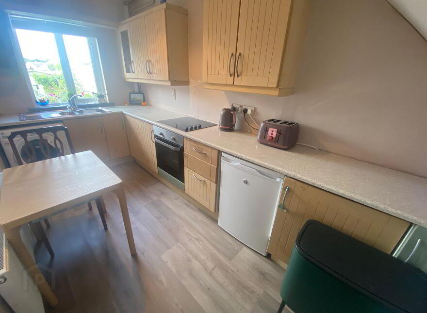 St James Road, Greenhills, Dublin 12 (double Room To Rent