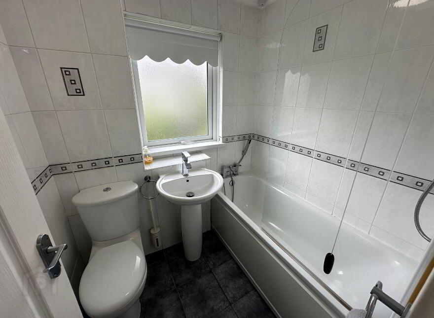 144 Doagh Road, Newtownabbey, BT36 6BA
