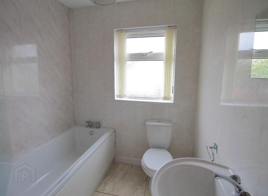 20 Lynn Avenue, Dromore, BT25 1PZ