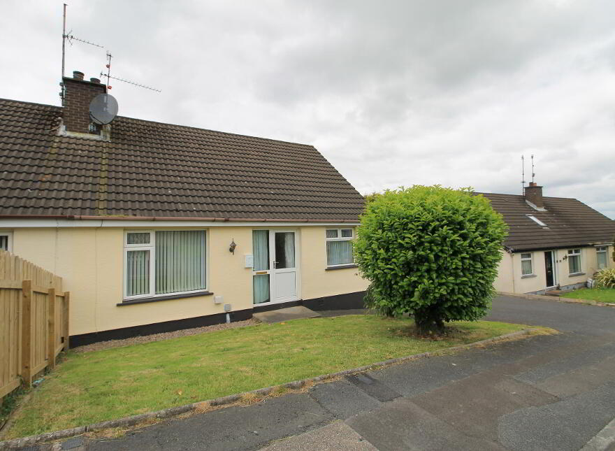 20 Lynn Avenue, Dromore, BT25 1PZ photo