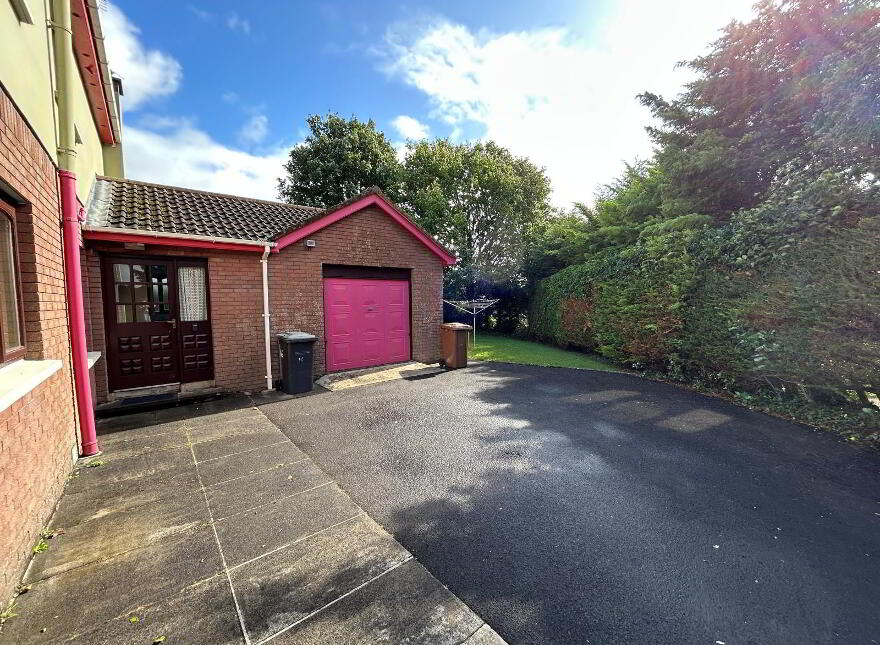 16 Knocksilla Grove, Omagh, BT79 0BA