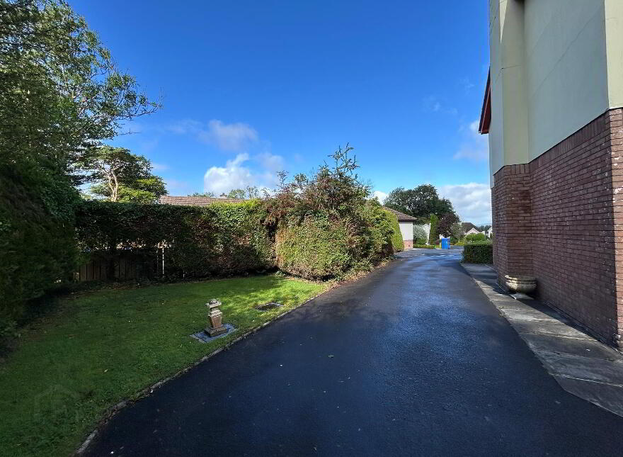 16 Knocksilla Grove, Omagh, BT79 0BA