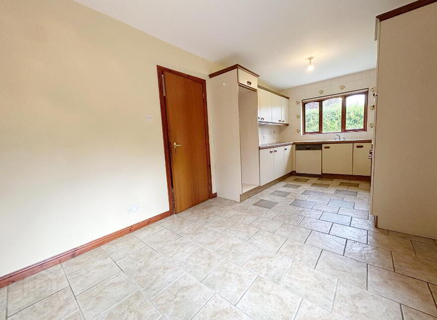 16 Knocksilla Grove, Omagh, BT79 0BA