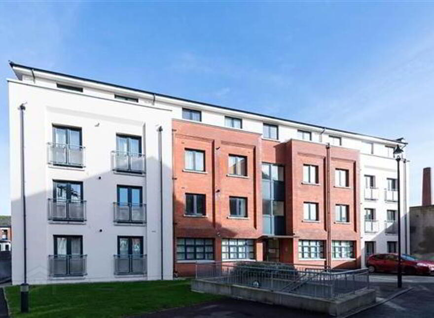 19 Chichester Building, Old Baker’s Court, Belfast, BT6 8QY