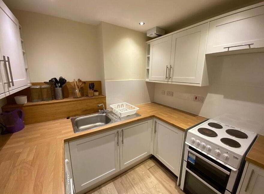 10 Teviot Place, Old Town, Edinburgh, EH1 2QZ