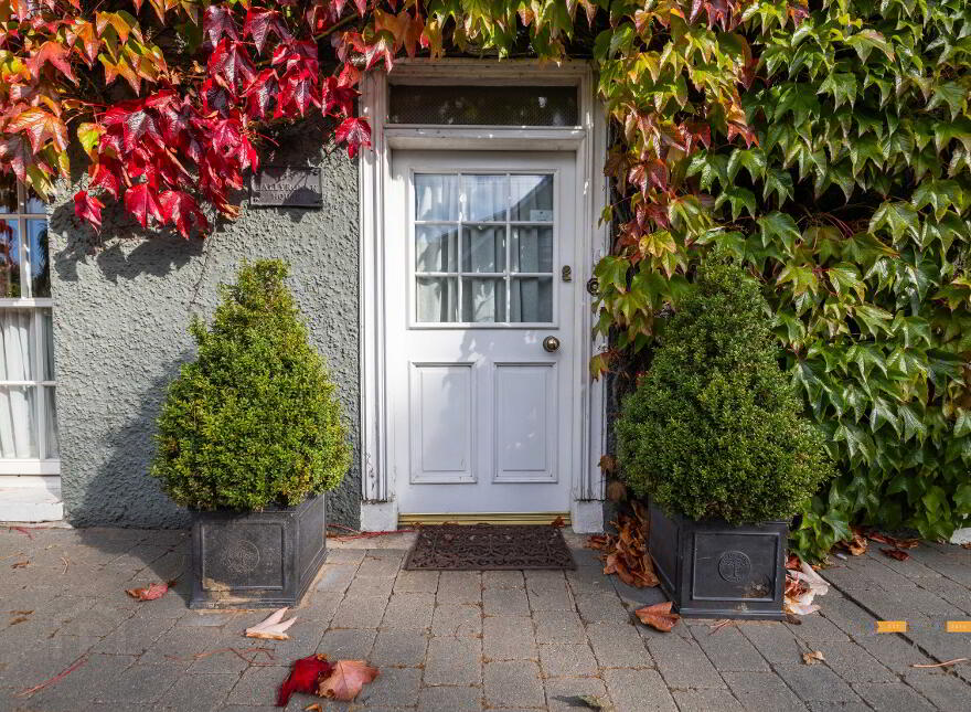 Ballyronan House, 133 Shore Road Ballyronan, Magherafelt, BT45 6JA