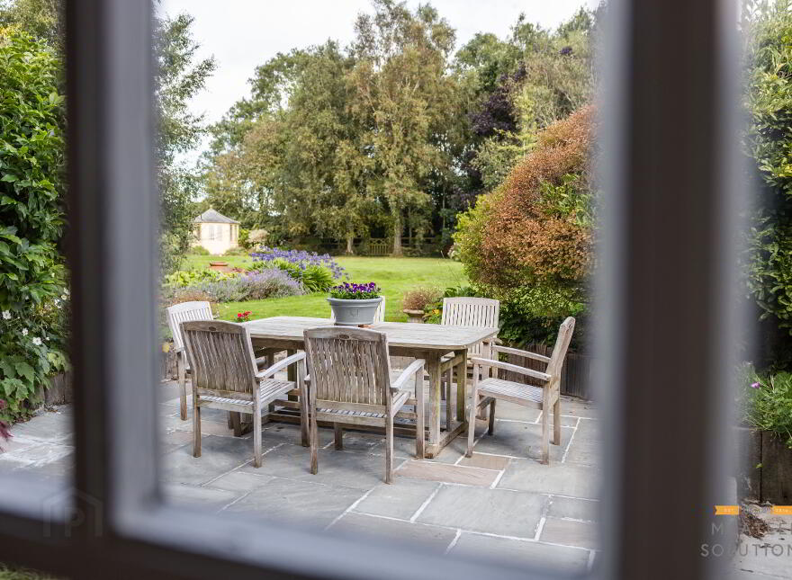 Ballyronan House, 133 Shore Road Ballyronan, Magherafelt, BT45 6JA