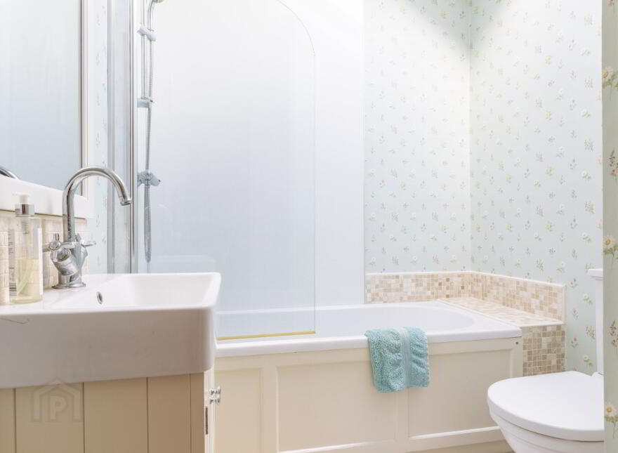 Ballyronan House, 133 Shore Road Ballyronan, Magherafelt, BT45 6JA