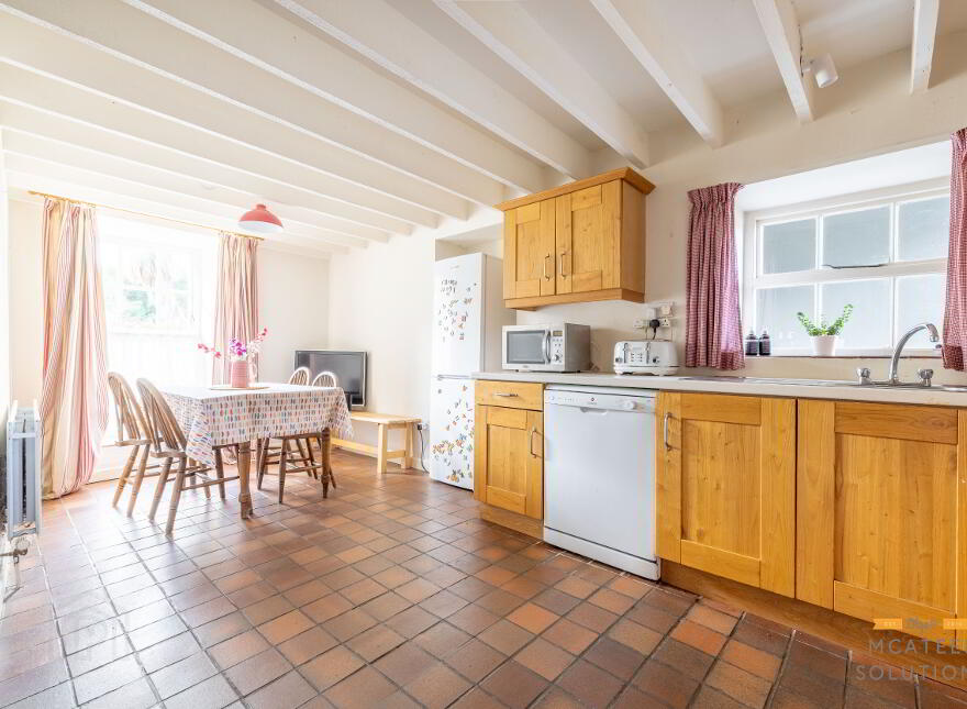 Ballyronan House, 133 Shore Road Ballyronan, Magherafelt, BT45 6JA