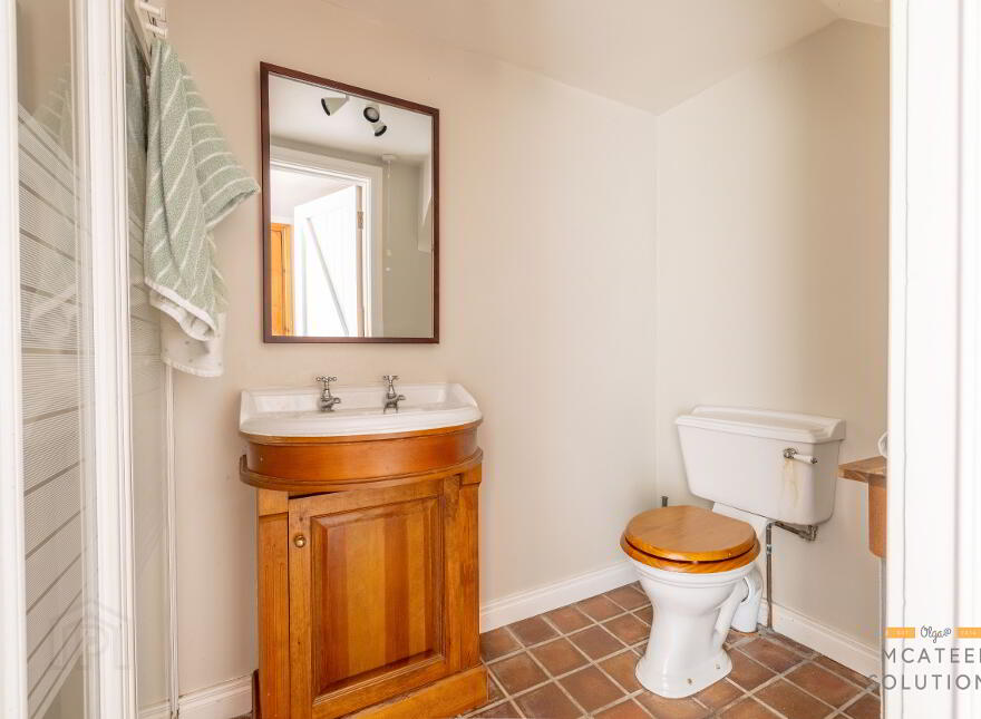 Ballyronan House, 133 Shore Road Ballyronan, Magherafelt, BT45 6JA