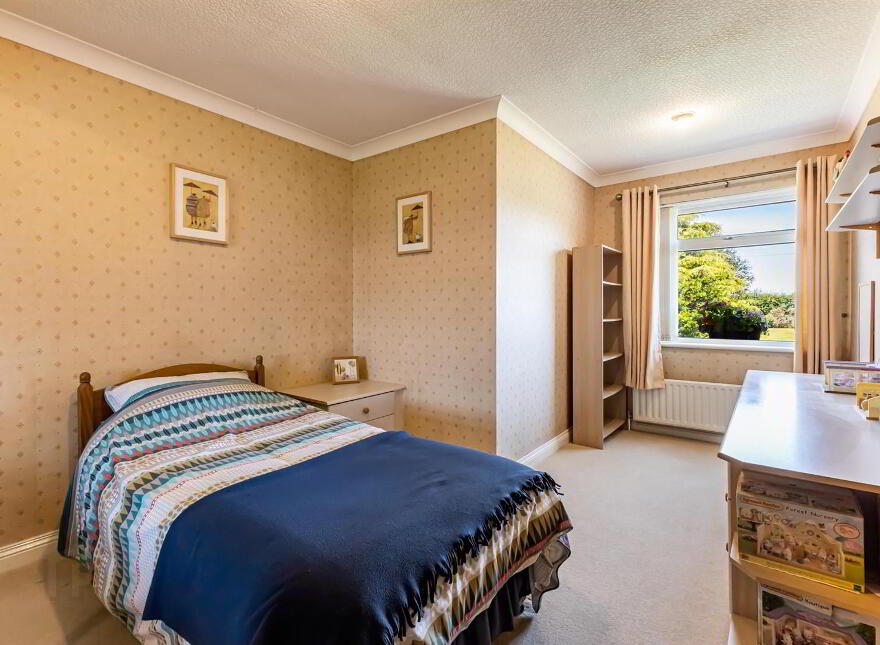 29 Dam Road, Bangor, BT19 7QP