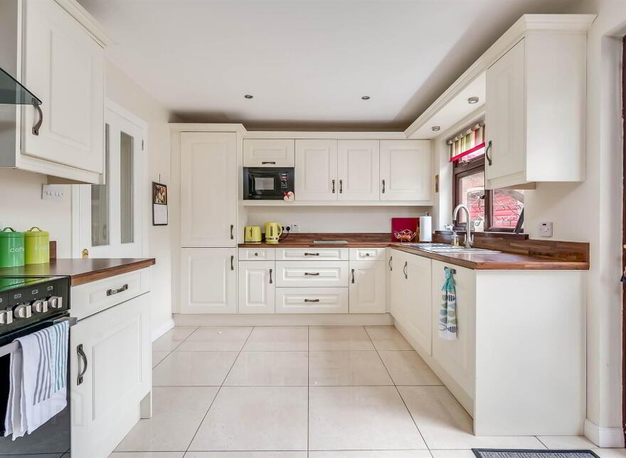 69 Oakhurst Avenue, Belfast, BT10 0PD
