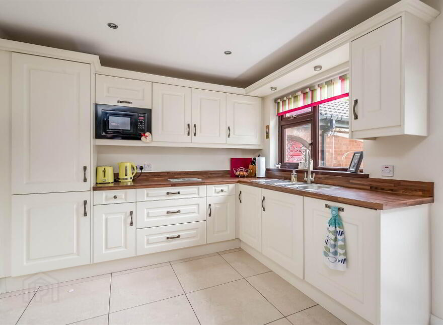 69 Oakhurst Avenue, Belfast, BT10 0PD