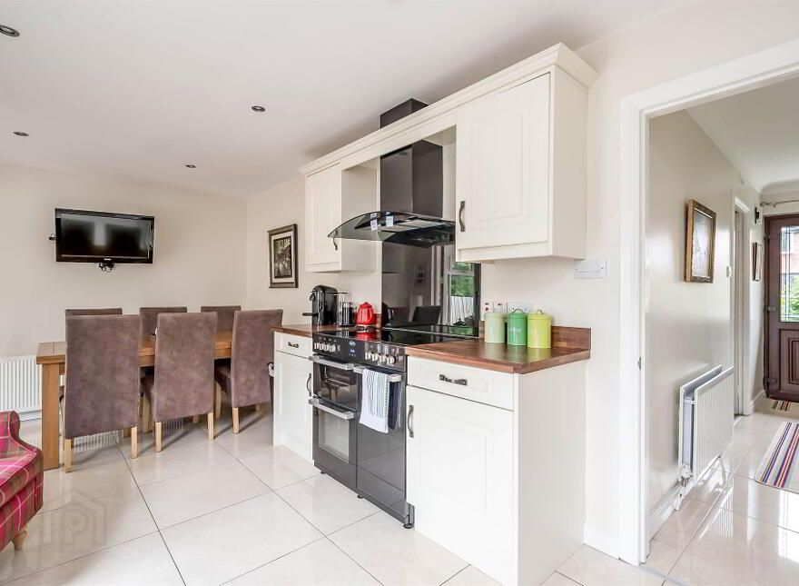 69 Oakhurst Avenue, Belfast, BT10 0PD