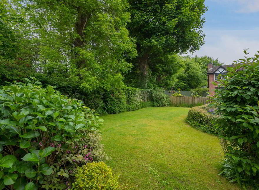 69 Oakhurst Avenue, Belfast, BT10 0PD