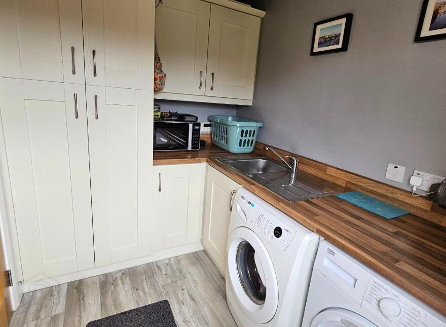 28 Corick Close, Kilkeel, BT34 4GD