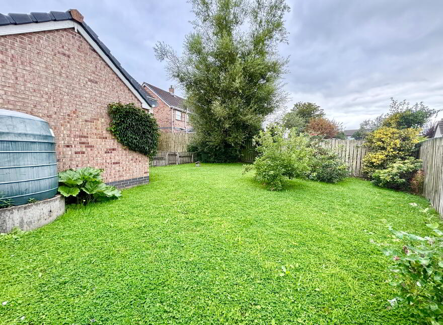 15 Fenaghy Heights, Galgorm, Ballymena, BT42 1JR