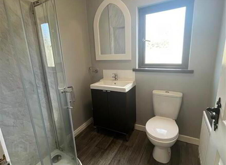 Edward Avenue, Larne, BT40 1QB