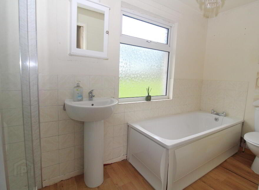 101 Newtownards Road, Bangor, BT20 4DW